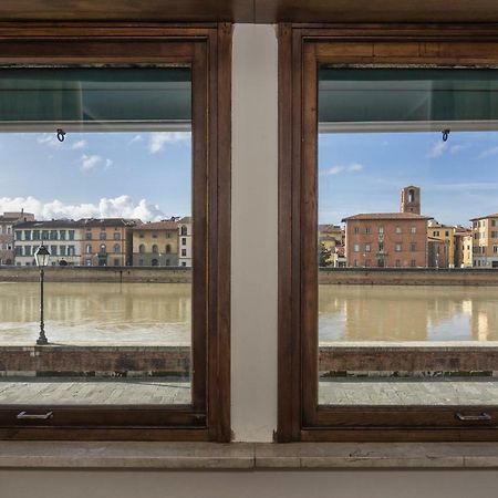 The River Pisa Luaran gambar